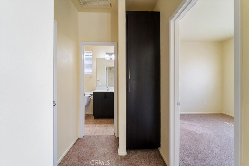 42989 Calle Cristal