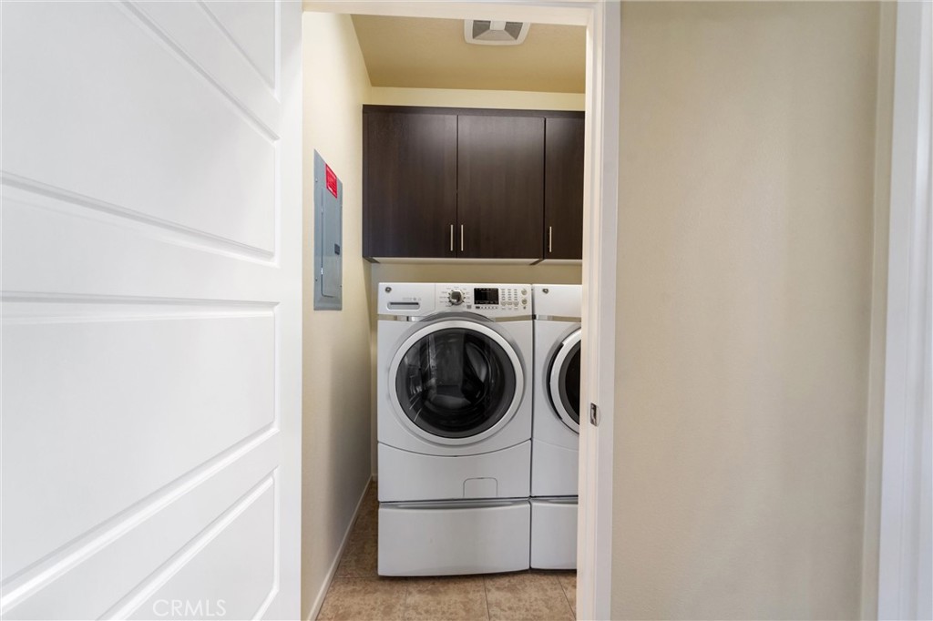 42989 Calle Cristal