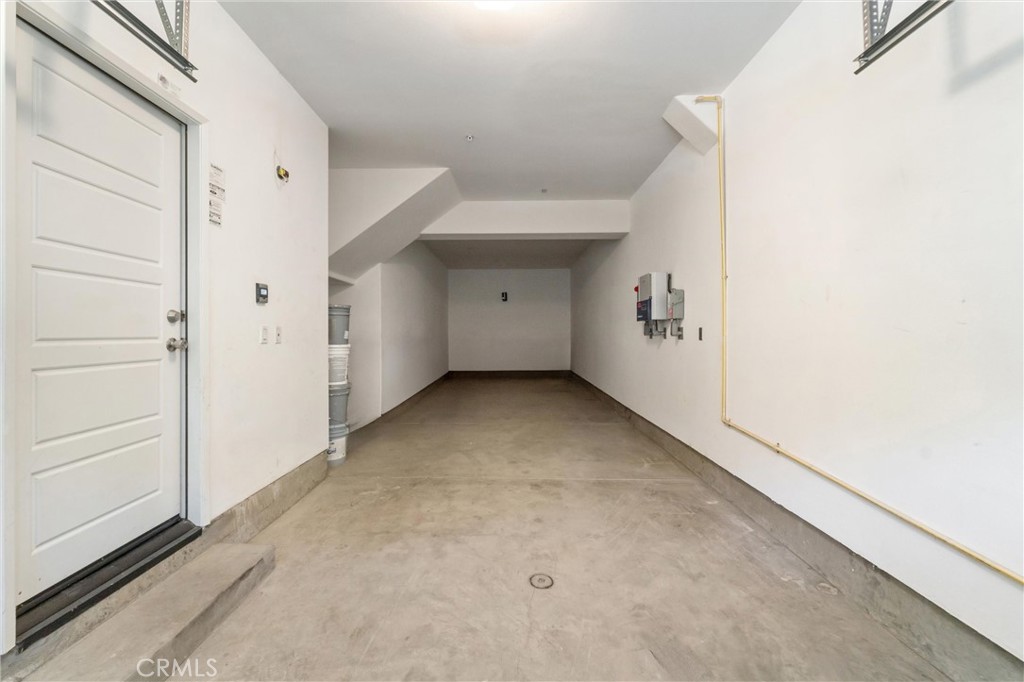 42989 Calle Cristal