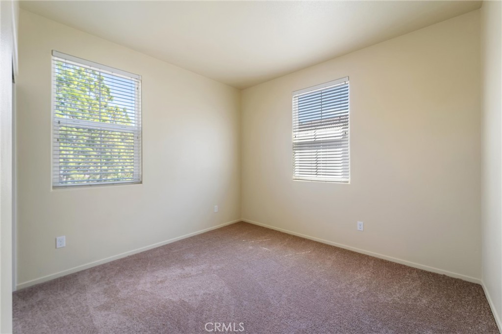 42989 Calle Cristal