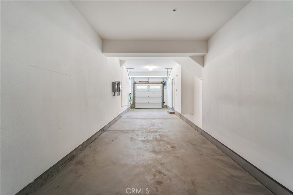 42989 Calle Cristal