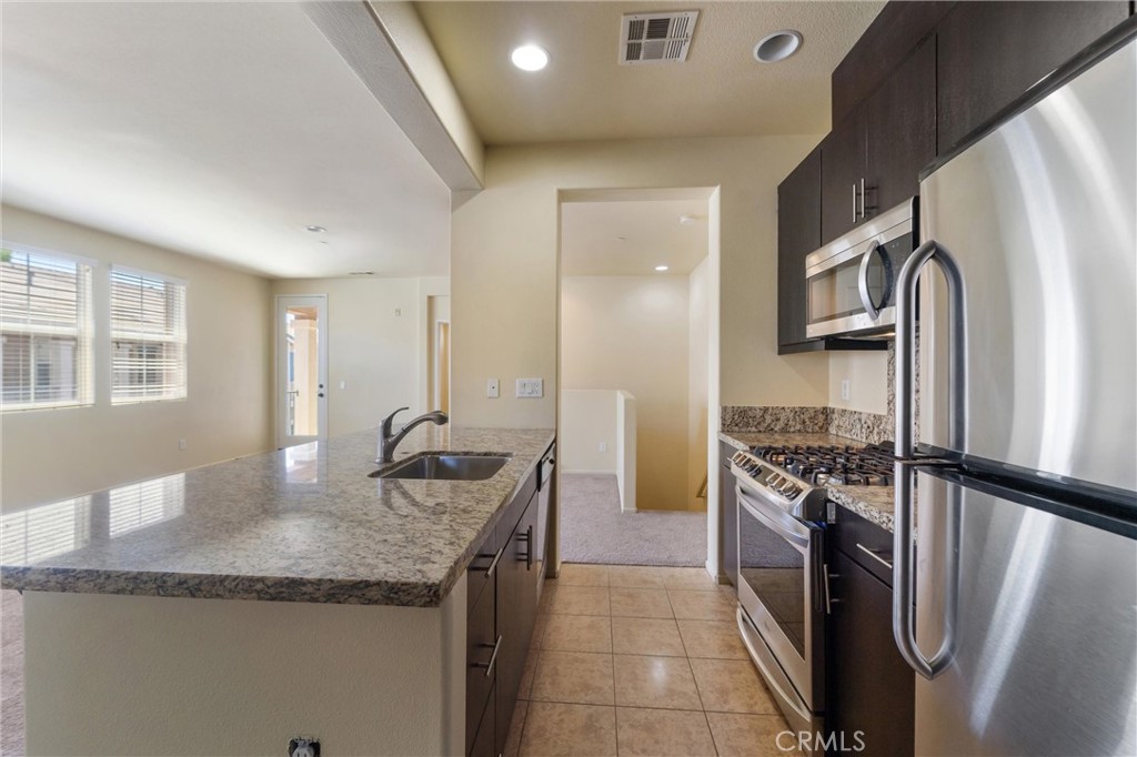 42989 Calle Cristal