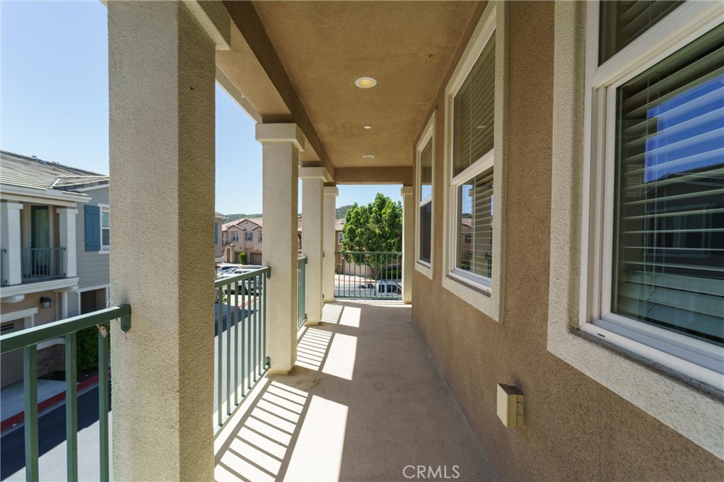 42989 Calle Cristal