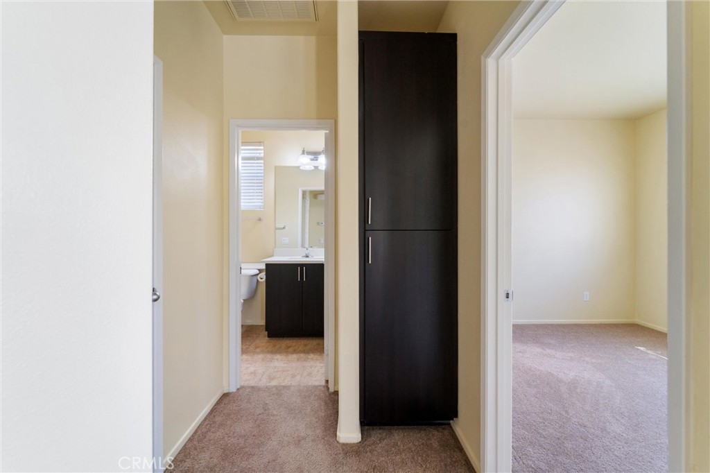 42989 Calle Cristal