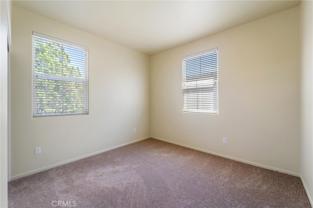 42989 Calle Cristal