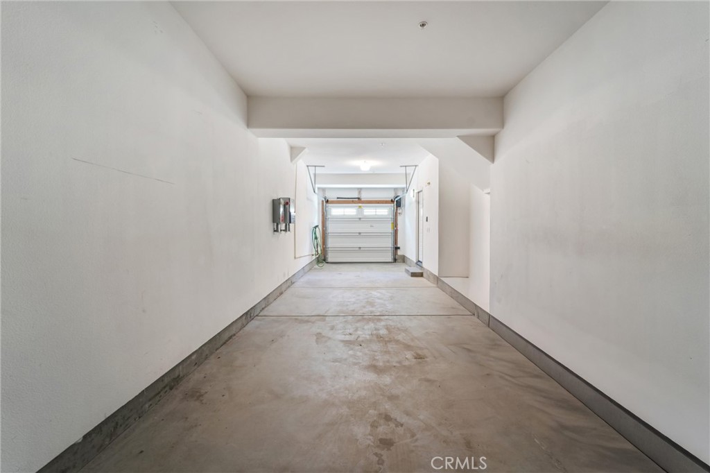 42989 Calle Cristal