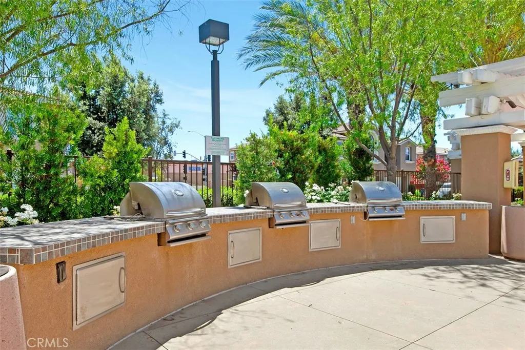 27424 Woburn Court Unit 1