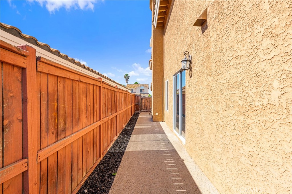 39385 Calle San Clemente