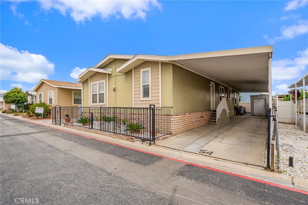 16860 Slover