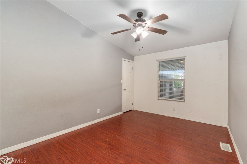 16860 Slover