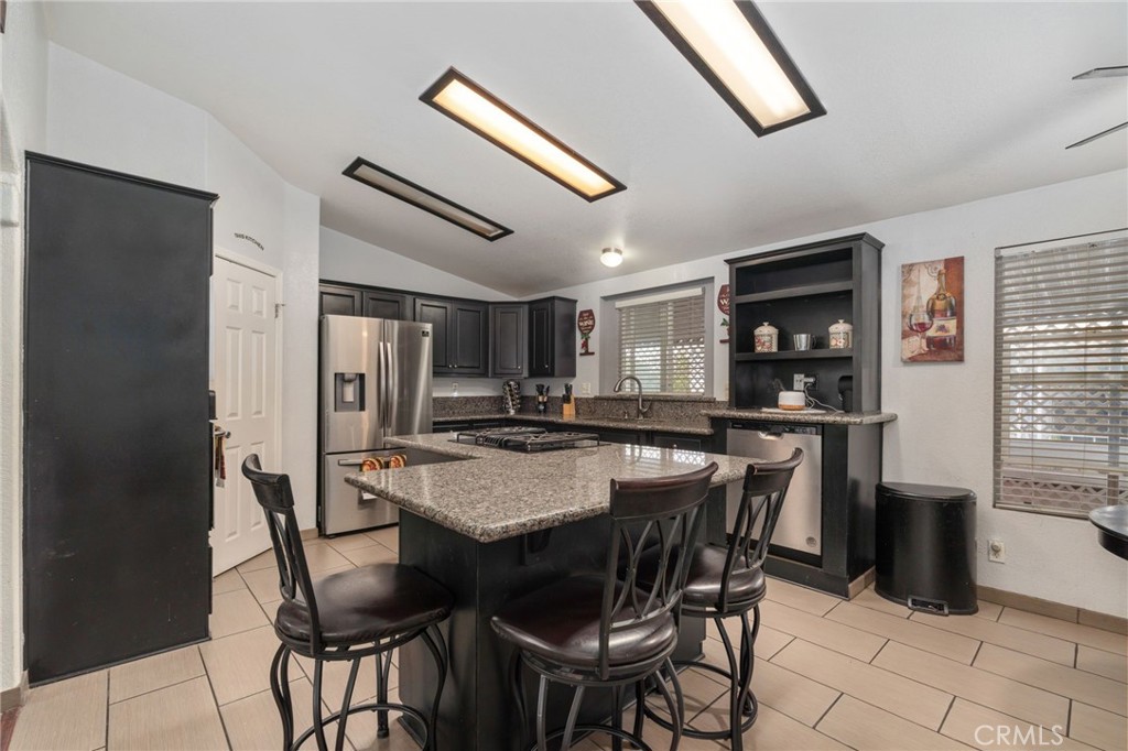 16860 Slover
