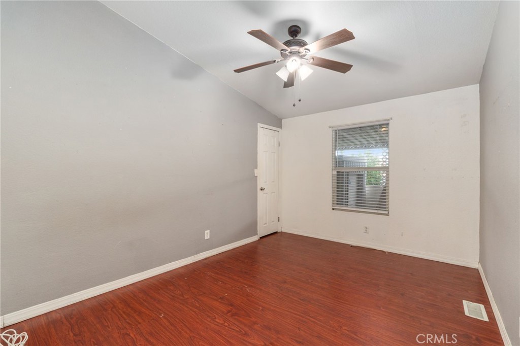 16860 Slover