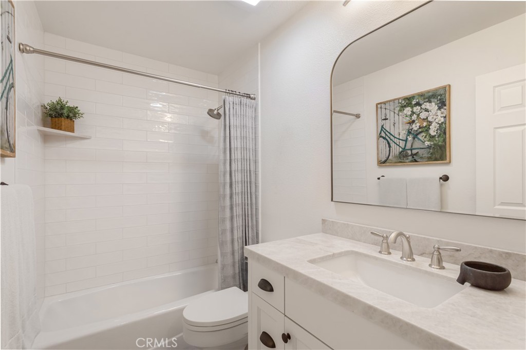 40512 Corte De Opalo