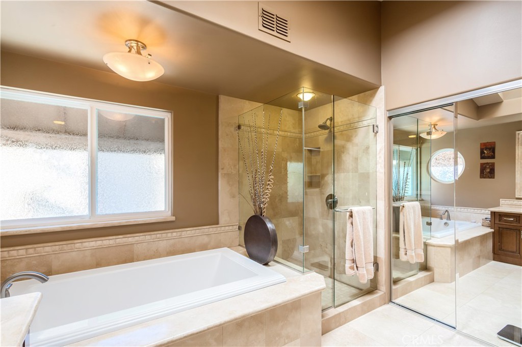 40512 Corte De Opalo