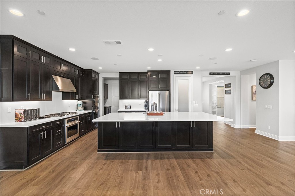 39707 Larkspur