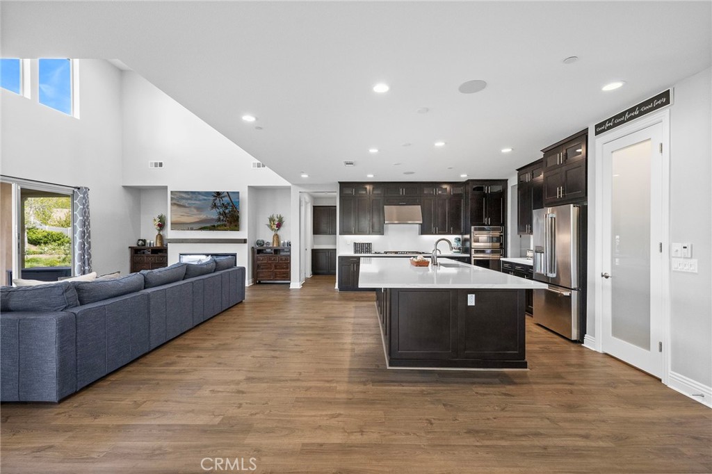 39707 Larkspur