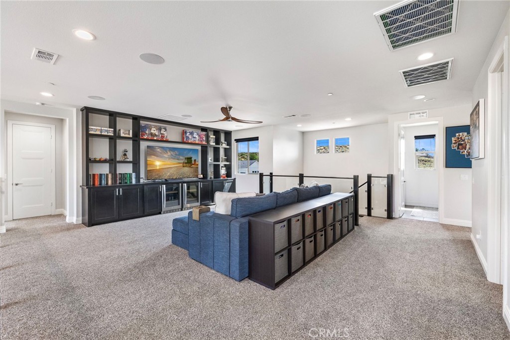 39707 Larkspur