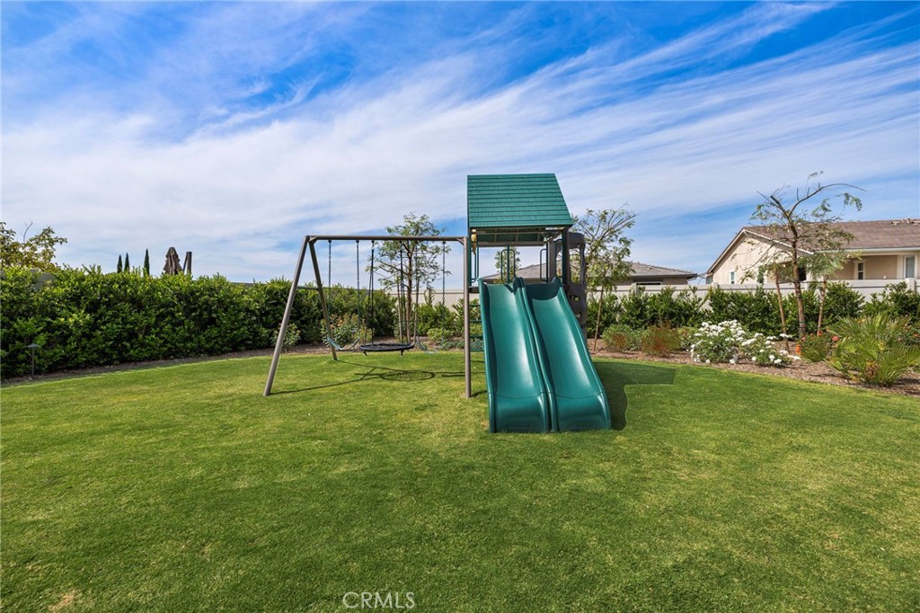 39707 Larkspur