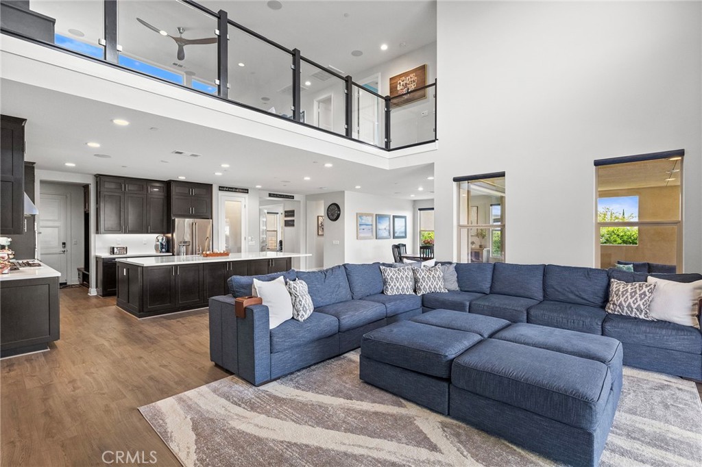 39707 Larkspur
