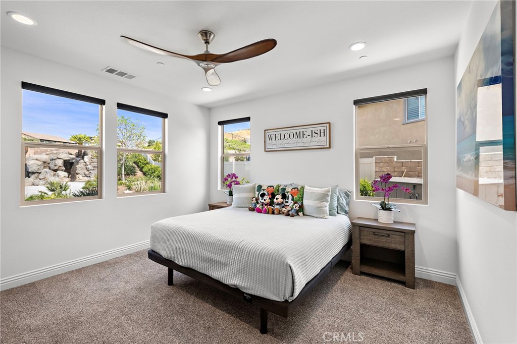 39707 Larkspur