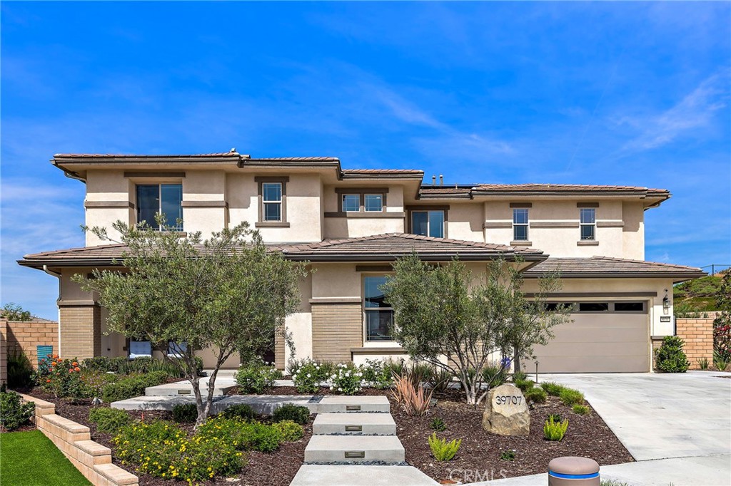 39707 Larkspur
