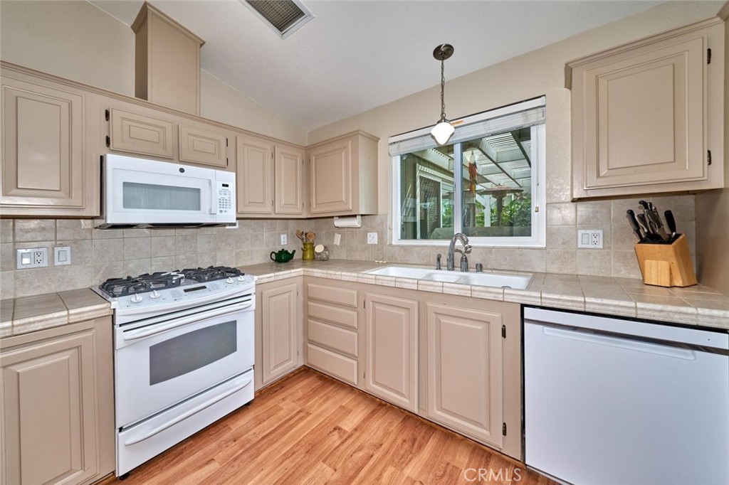 33540 Barcelona Drive