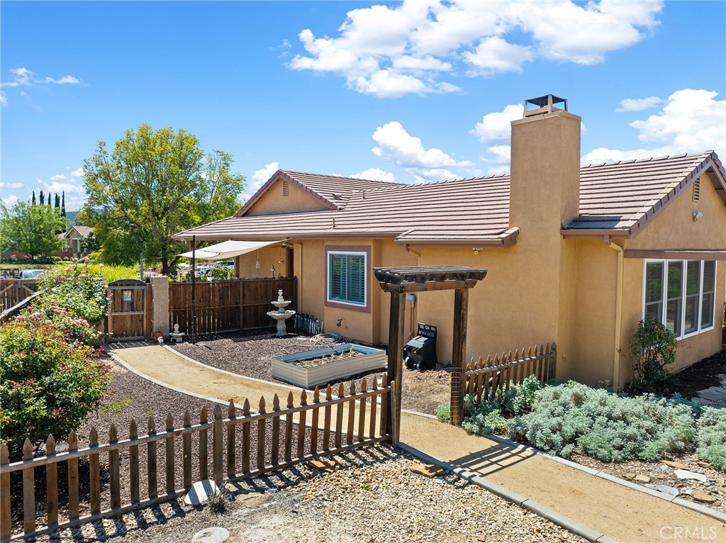 42260 Chisolm Trail