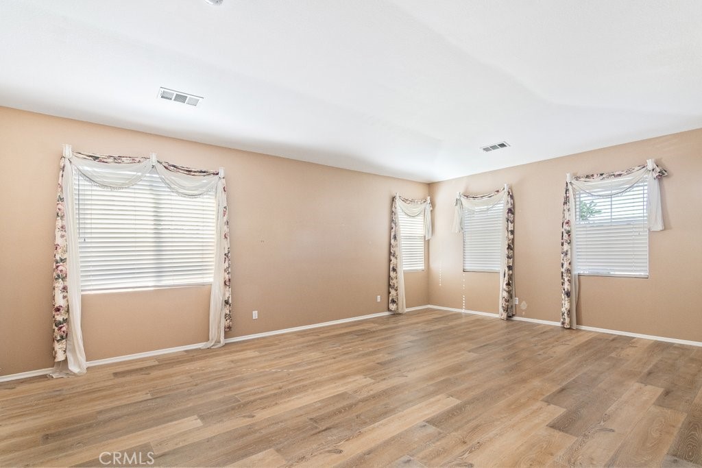 26101 Shady Brook