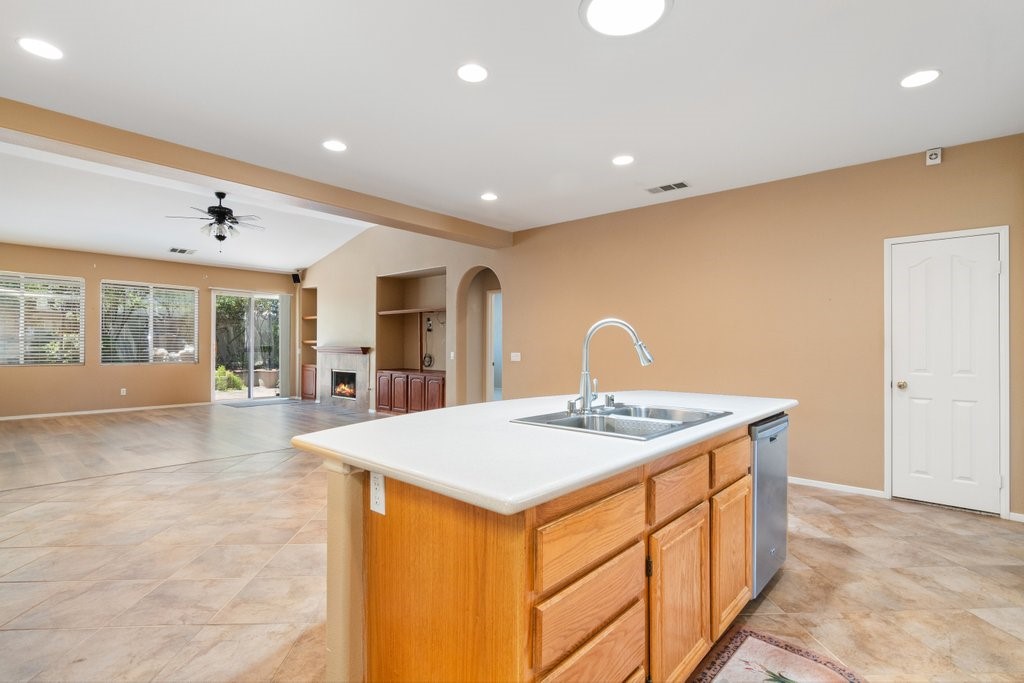 26101 Shady Brook
