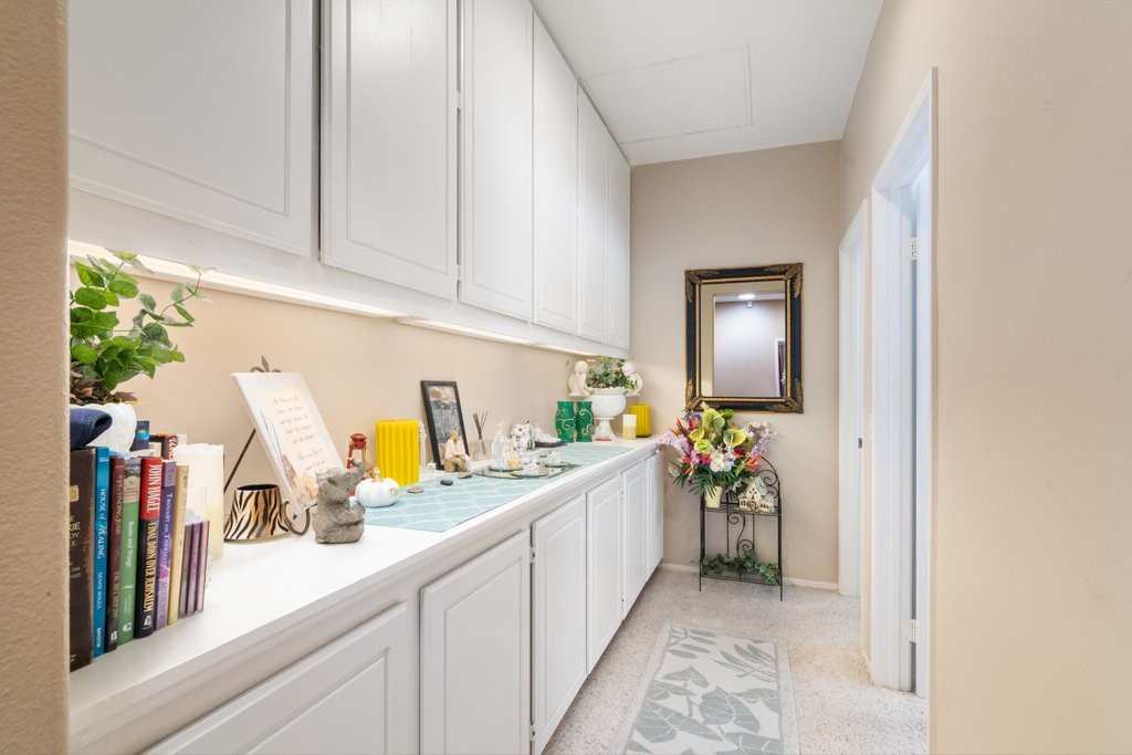26101 Shady Brook