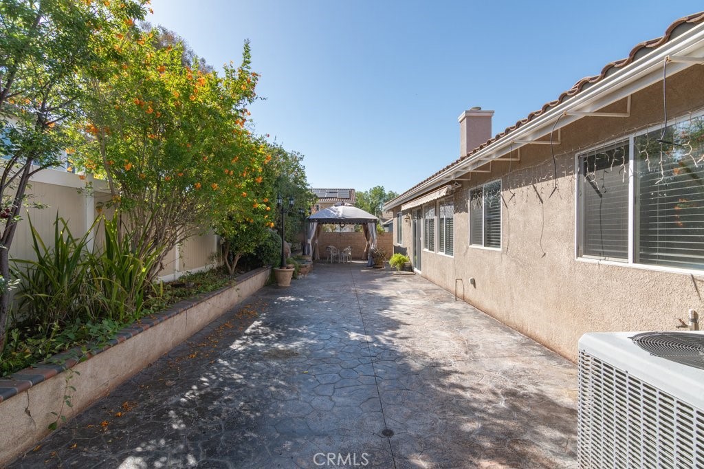 26101 Shady Brook