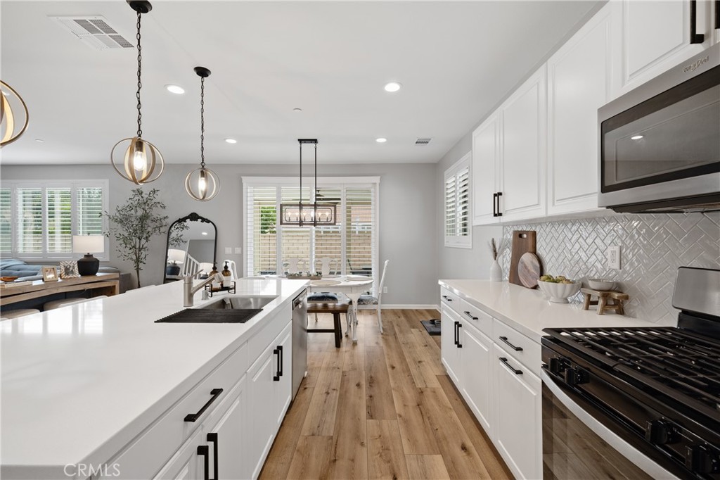 36219 Sunset Ridge Court