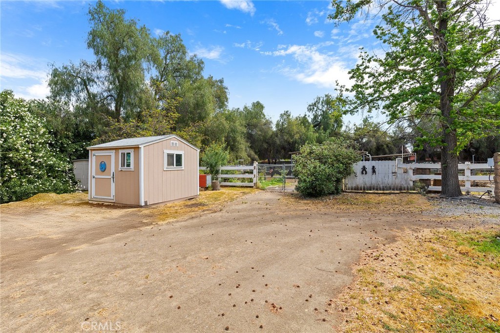 32162 Leslie St.