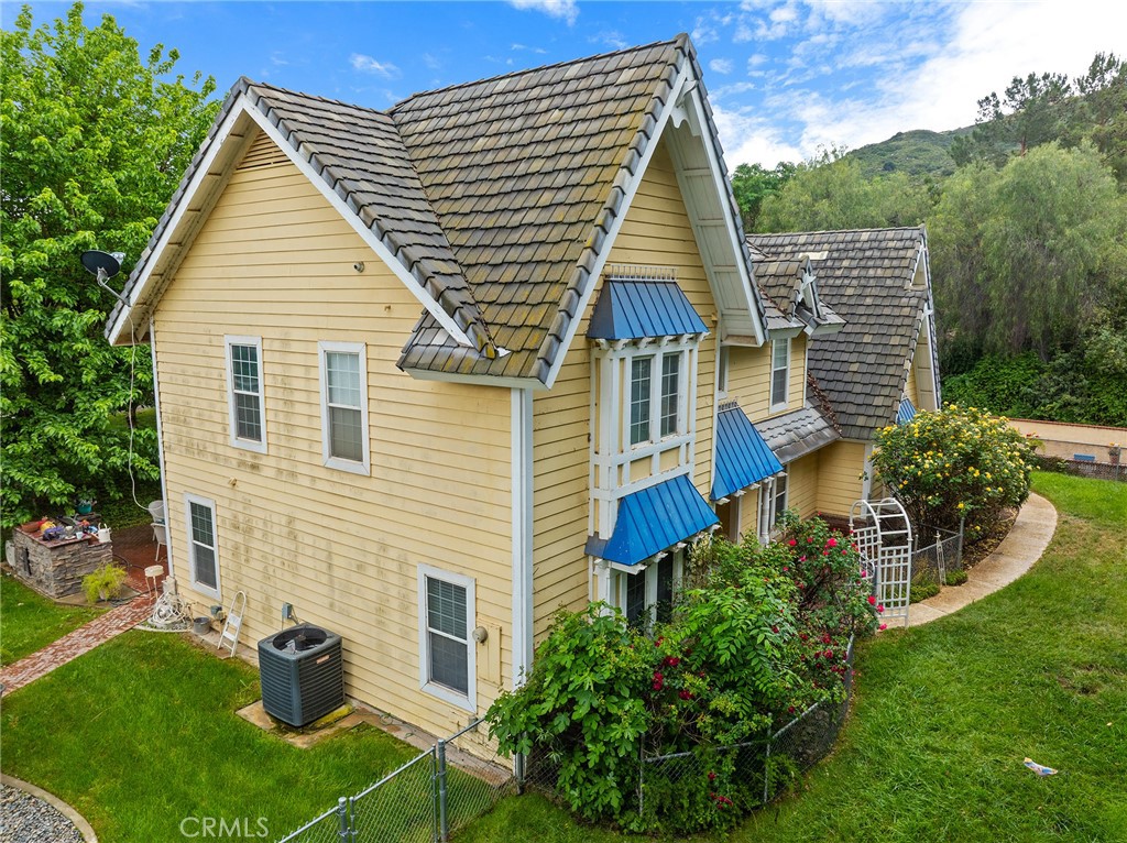 32162 Leslie St.