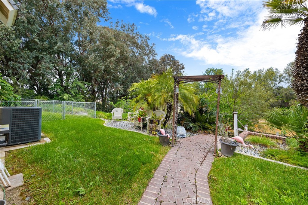 32162 Leslie St.