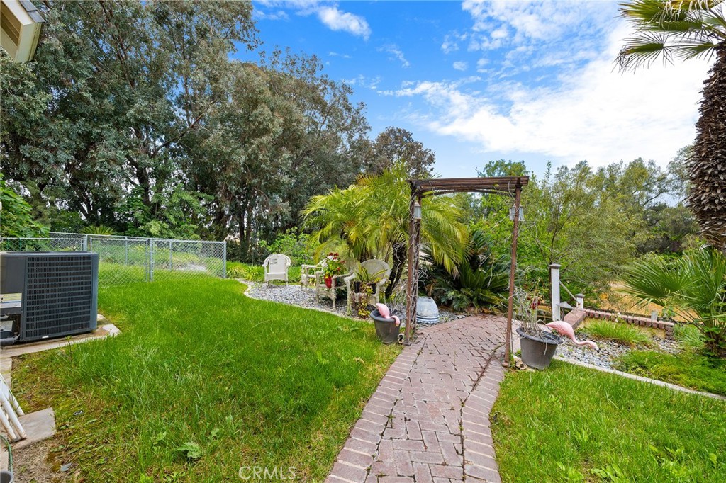 32162 Leslie St.