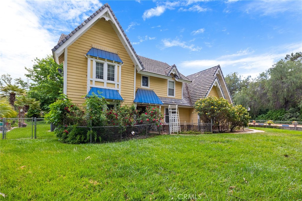 32162 Leslie St.