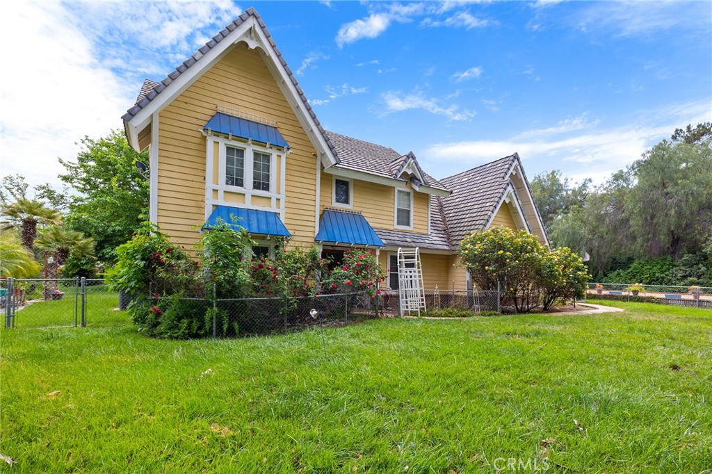 32162 Leslie St.