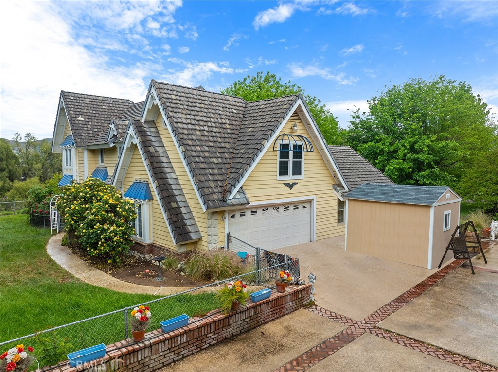 32162 Leslie St.