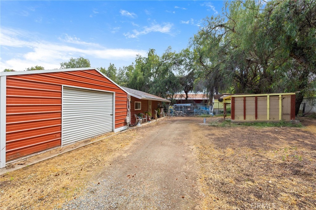 32162 Leslie St.