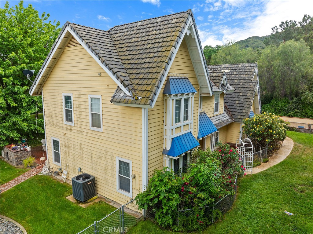 32162 Leslie St.