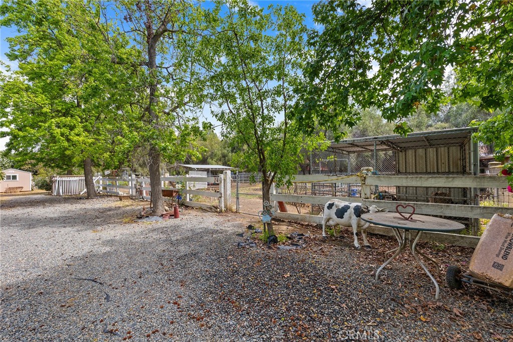 32162 Leslie St.