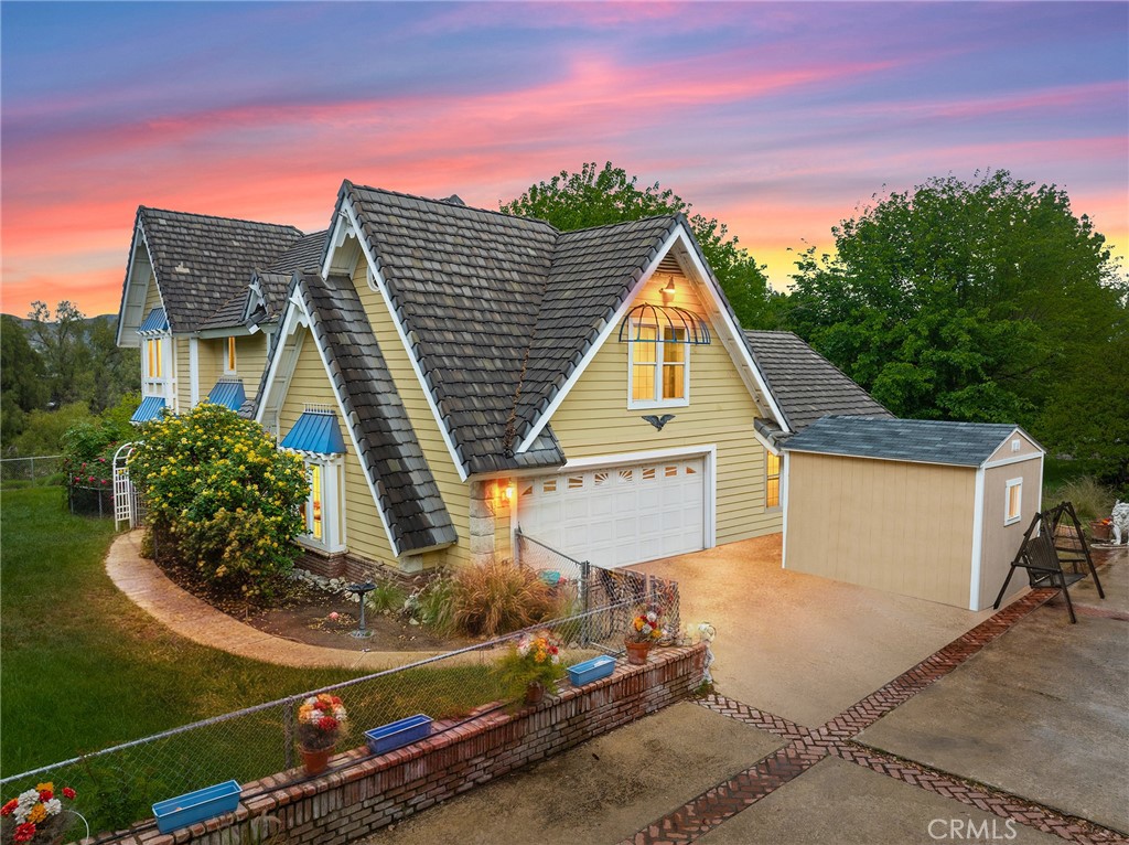 32162 Leslie St.