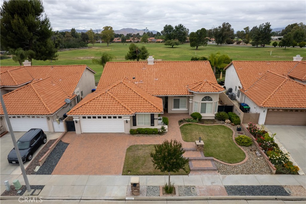 1932 Pecan Tree Street