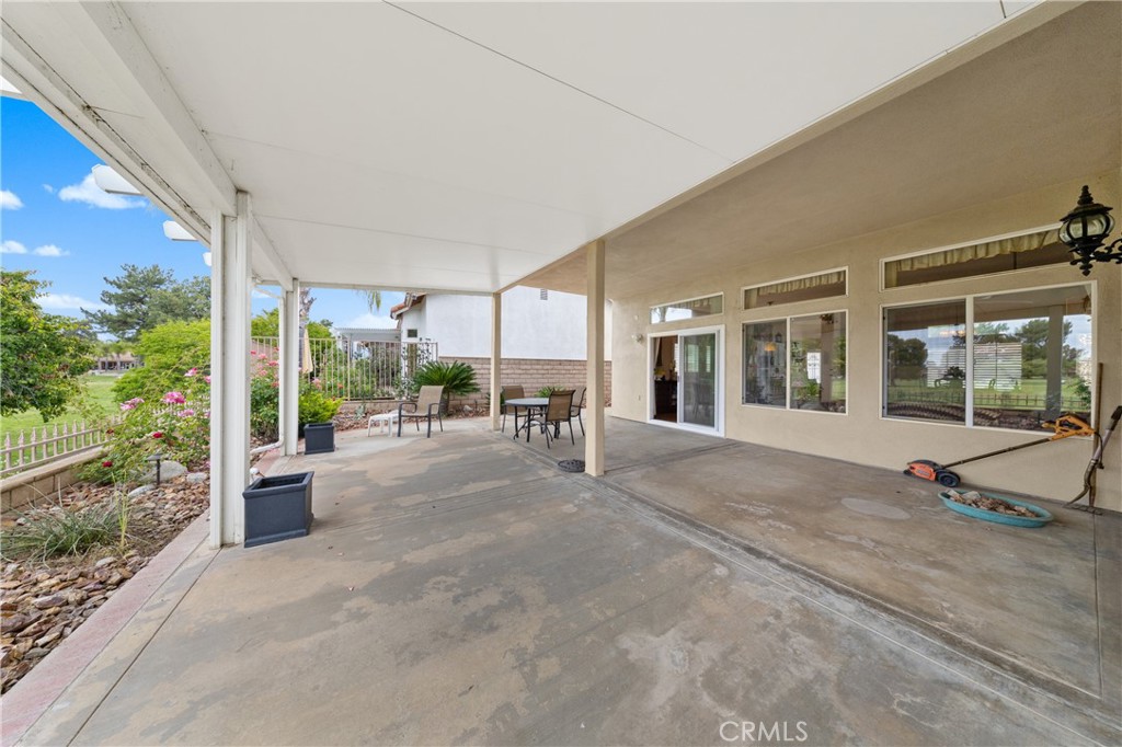 1932 Pecan Tree Street