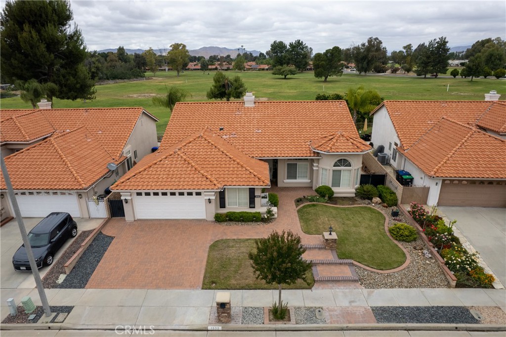 1932 Pecan Tree Street
