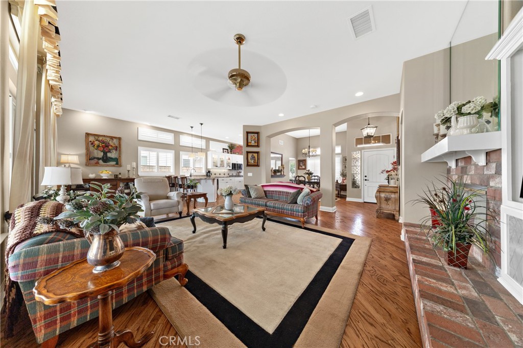 1932 Pecan Tree Street