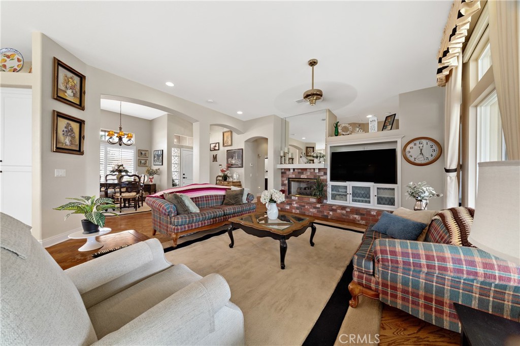 1932 Pecan Tree Street