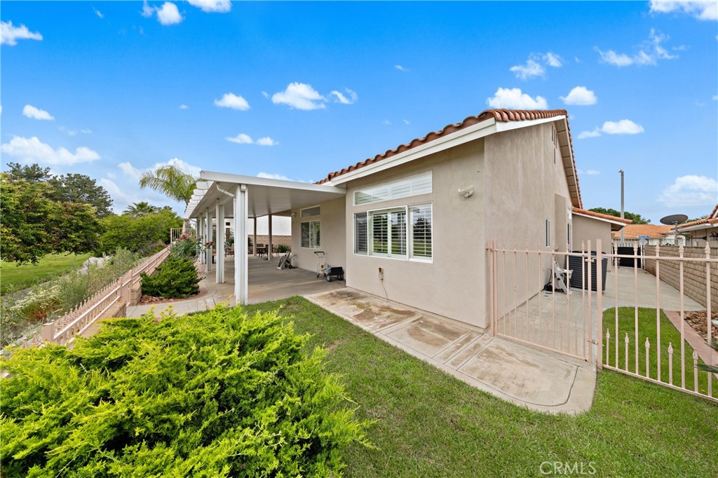1932 Pecan Tree Street