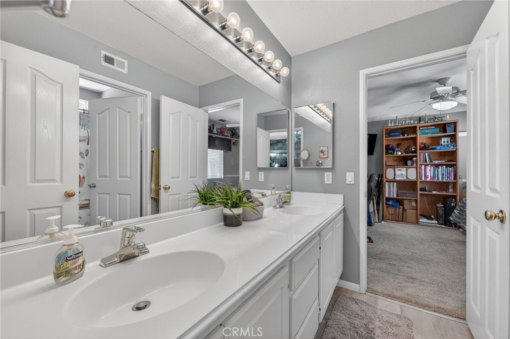 26110 Shady Brook